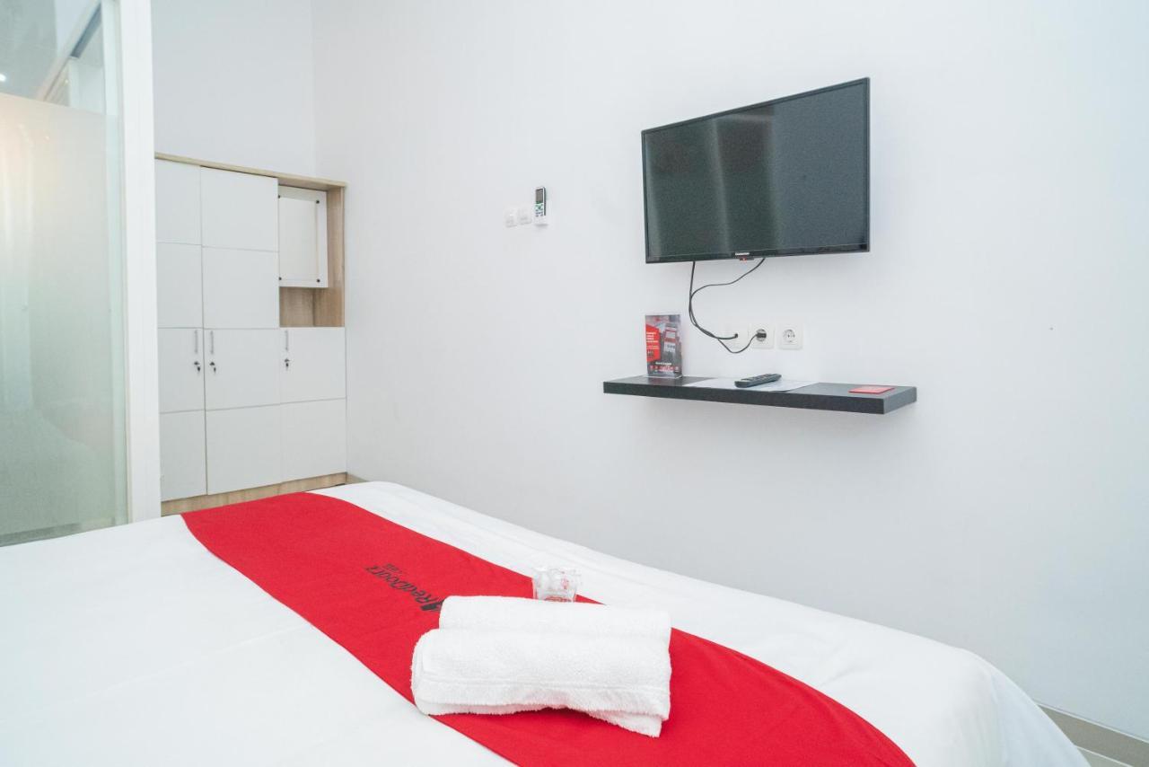 Reddoorz Syariah At Winong Nganjuk Hotel Buitenkant foto
