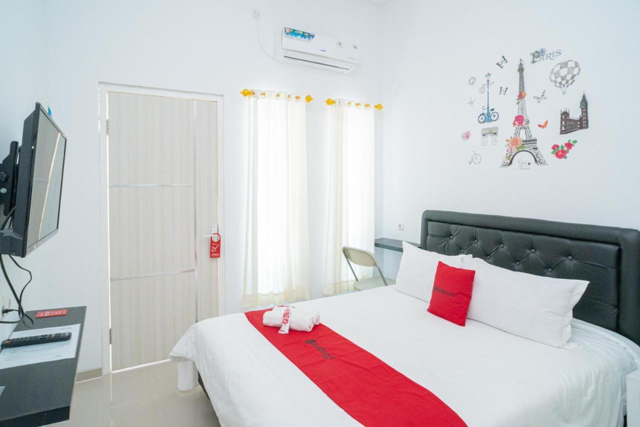 Reddoorz Syariah At Winong Nganjuk Hotel Buitenkant foto