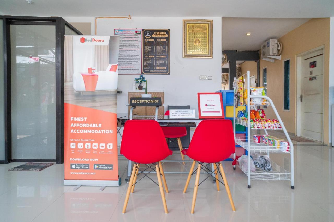 Reddoorz Syariah At Winong Nganjuk Hotel Buitenkant foto