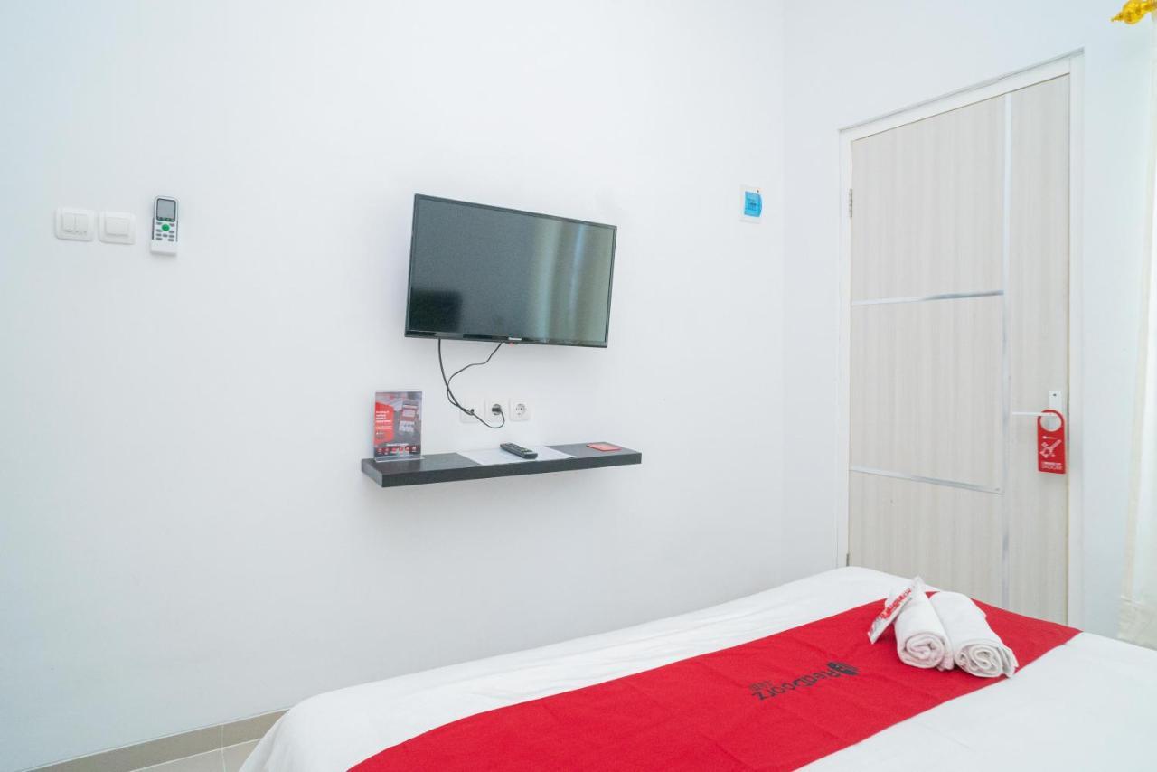 Reddoorz Syariah At Winong Nganjuk Hotel Buitenkant foto