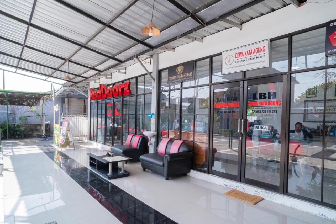 Reddoorz Syariah At Winong Nganjuk Hotel Buitenkant foto