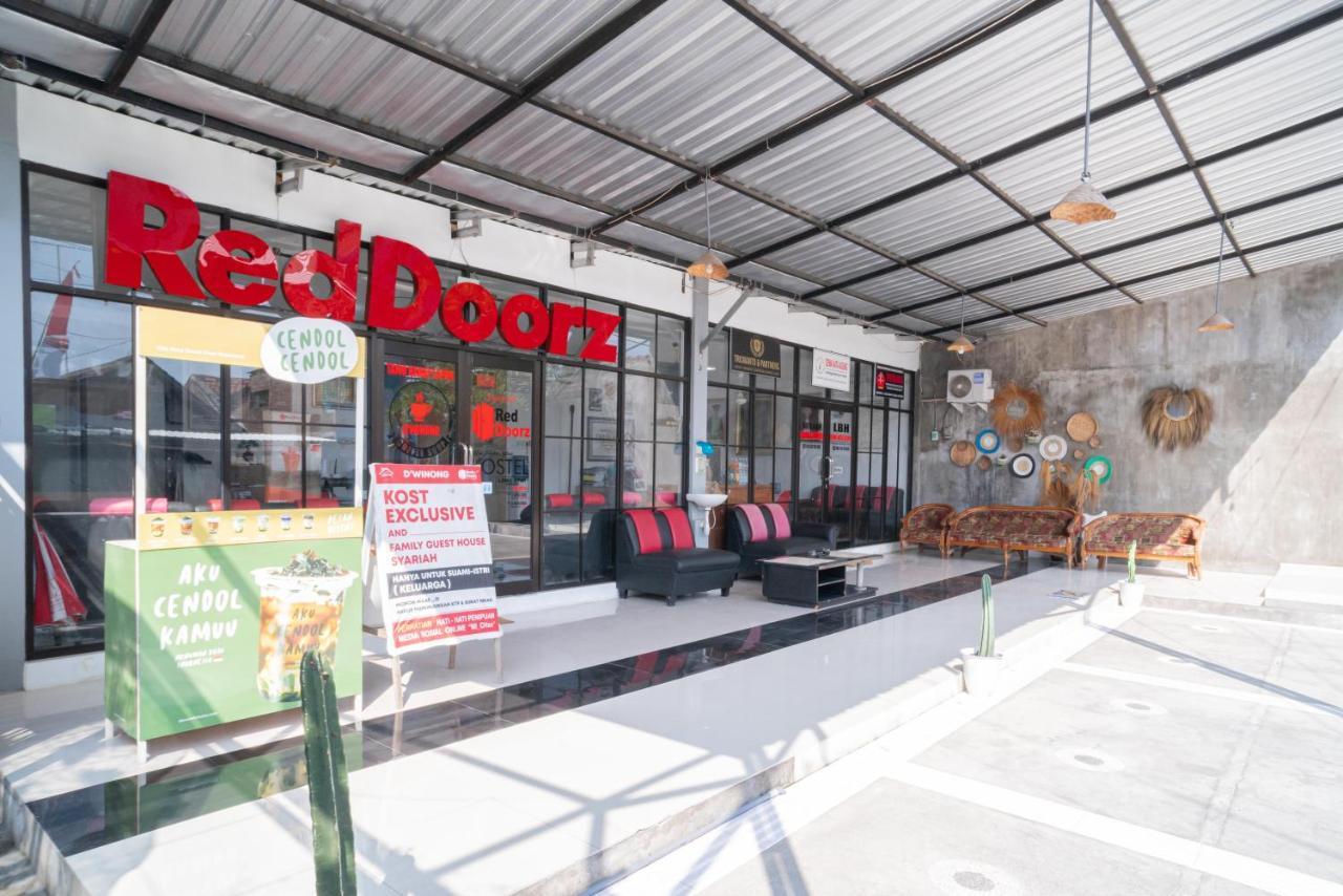 Reddoorz Syariah At Winong Nganjuk Hotel Buitenkant foto