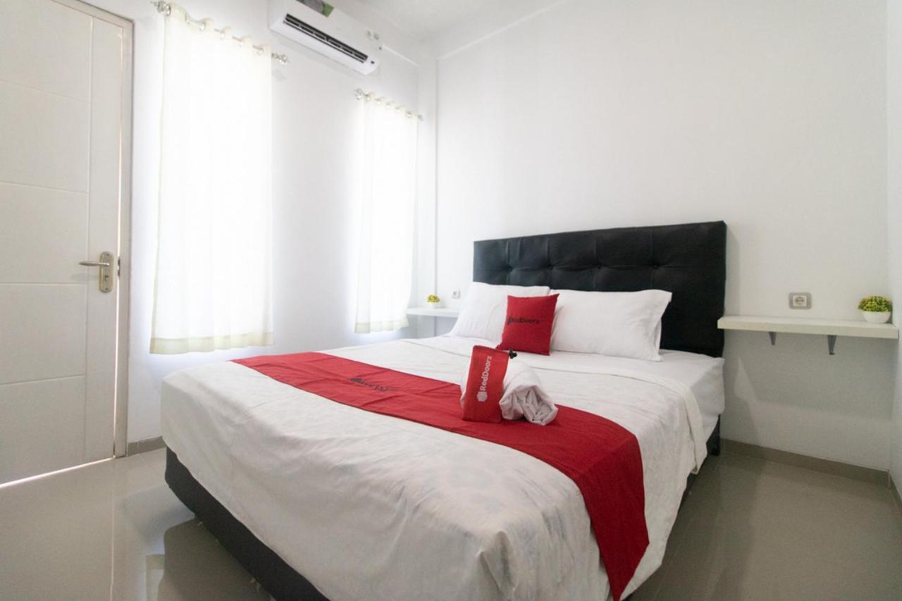 Reddoorz Syariah At Winong Nganjuk Hotel Buitenkant foto